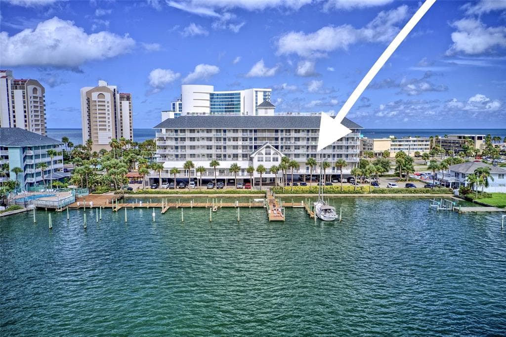 445 HAMDEN DRIVE UNIT 305 CLEARWATER, FL 33767