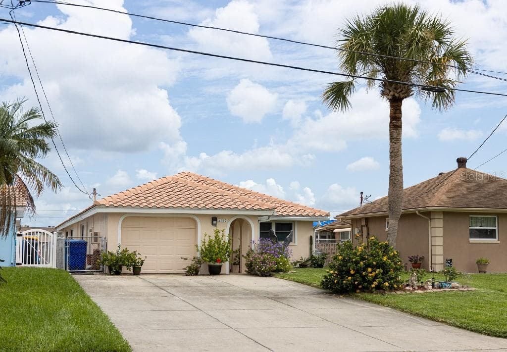 4549 TOPSAIL TRAIL NEW PORT RICHEY, FL 34652