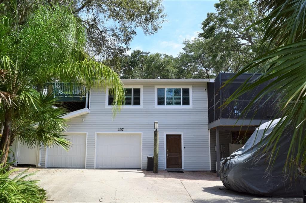 137 IRWIN STREET E SAFETY HARBOR, FL 34695