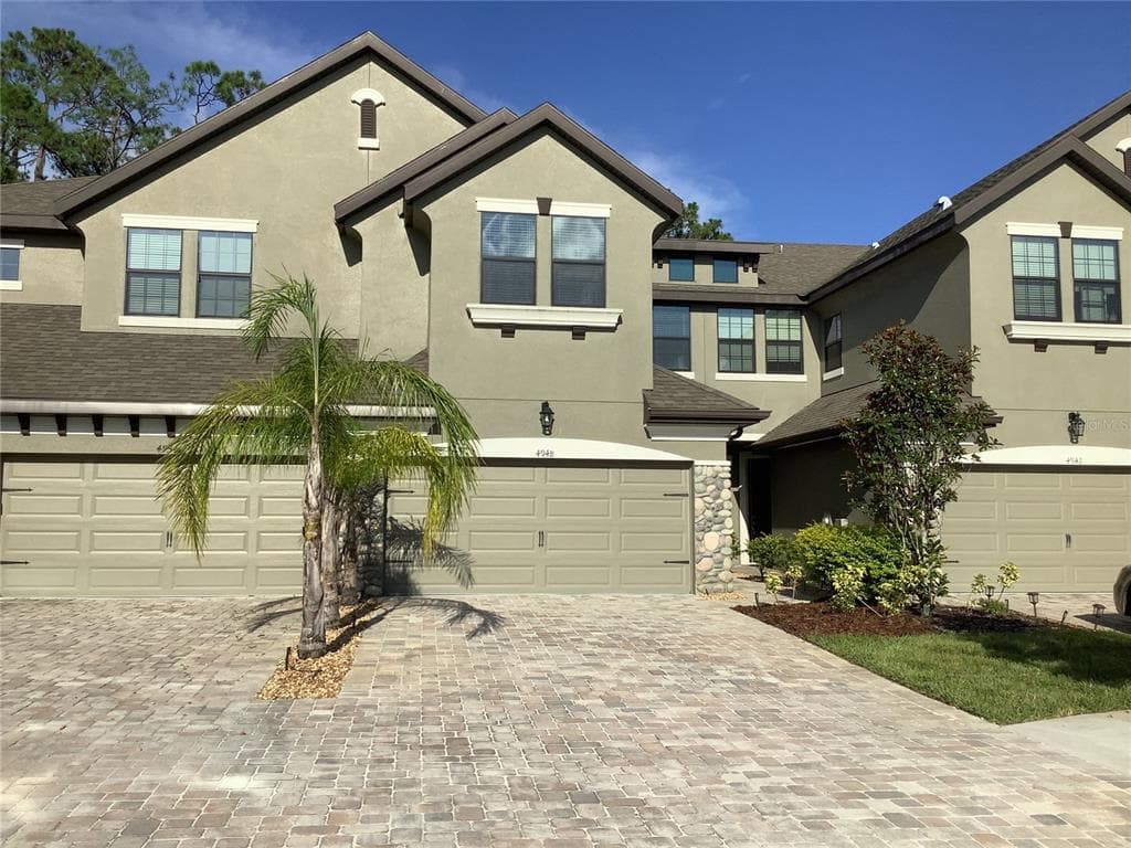 4948 WANDERING WAY WESLEY CHAPEL, FL 33544
