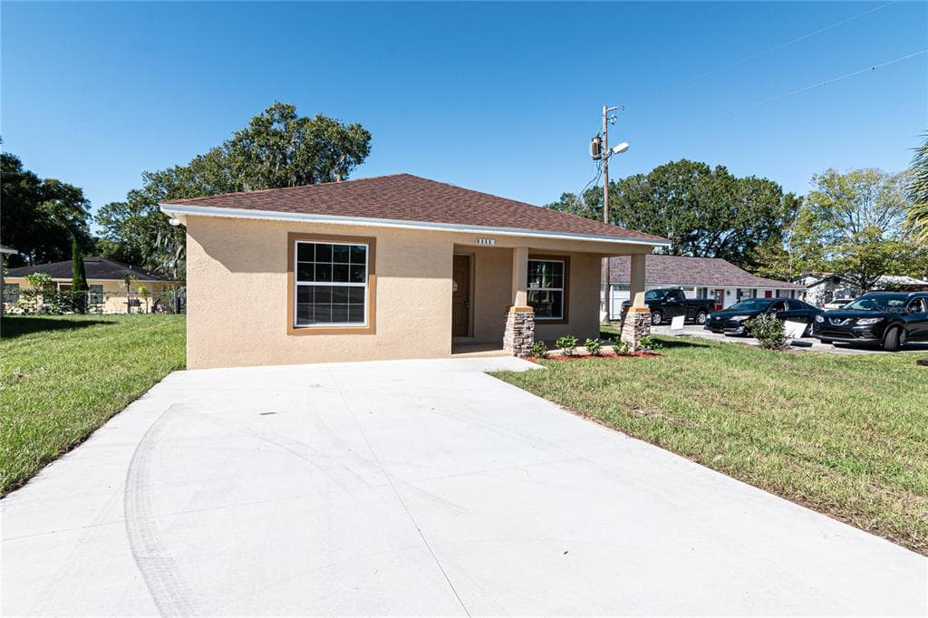 1107 NANCY TERRACE PLANT CITY, FL 33563