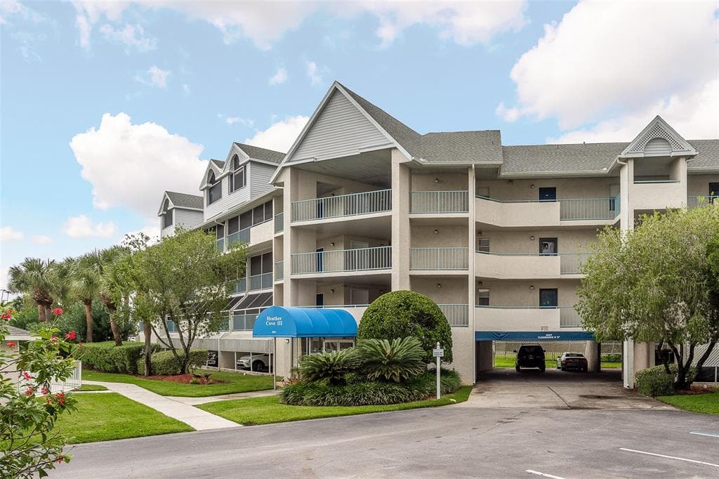 5567 SEA FOREST DRIVE UNIT 125 NEW PORT RICHEY, FL 34652