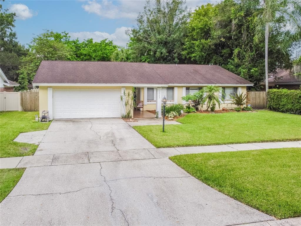 11703 PHOENIX CIRCLE TAMPA, FL 33618