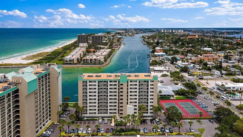 7150 SUNSET WAY UNIT 605