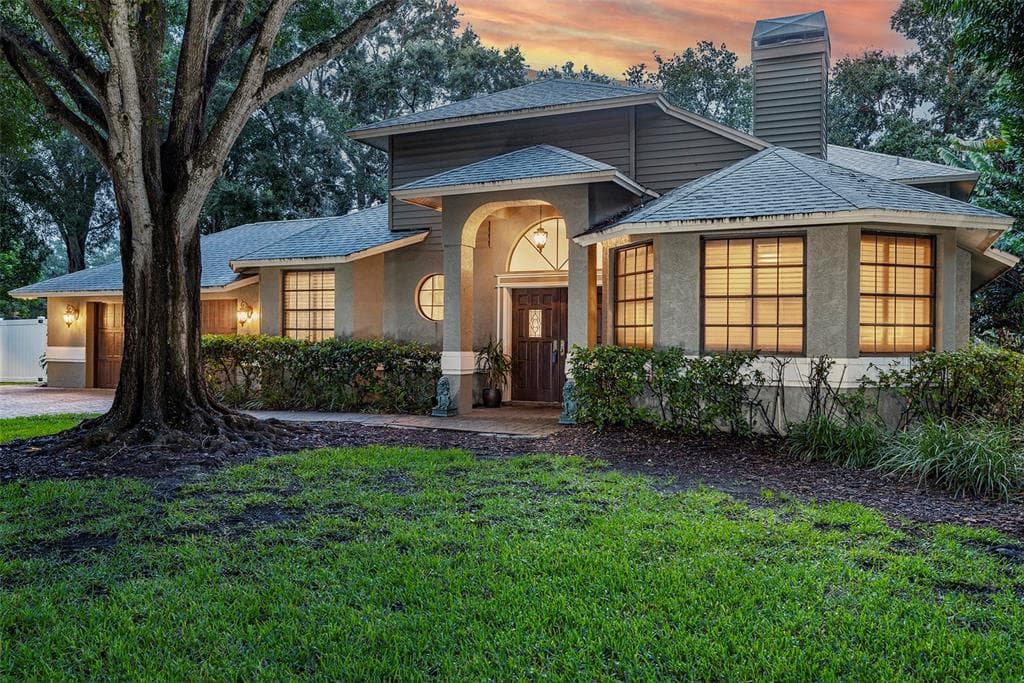 1511 CHATEAU WOOD DRIVE