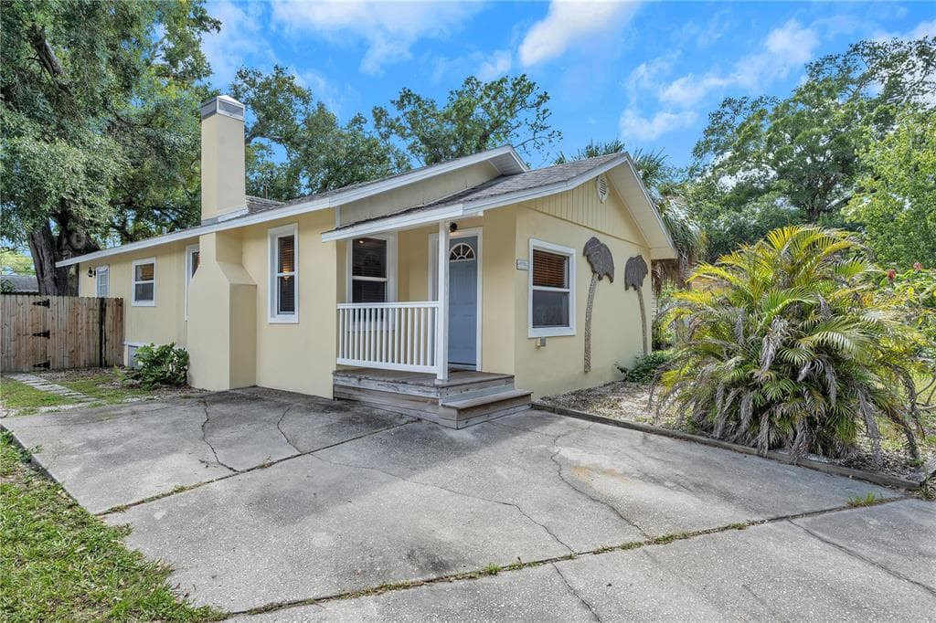 4936 ROSEDALE PL N ST PETERSBURG, FL 33714