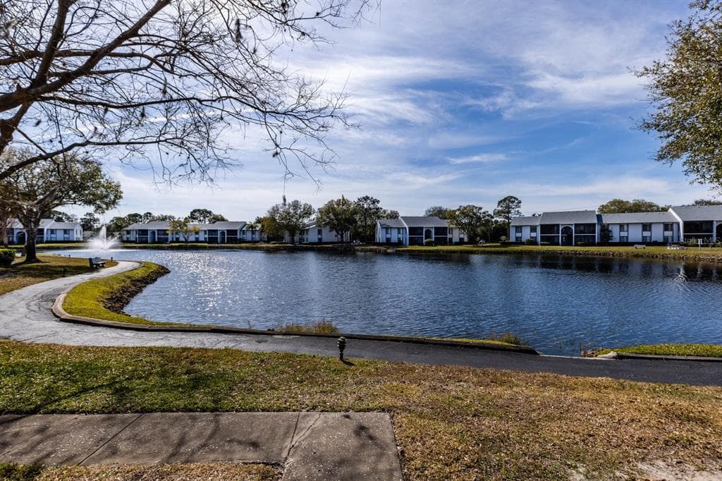 1151 PINE RIDGE CIRCLE W UNIT G1 TARPON SPRINGS, FL 34688