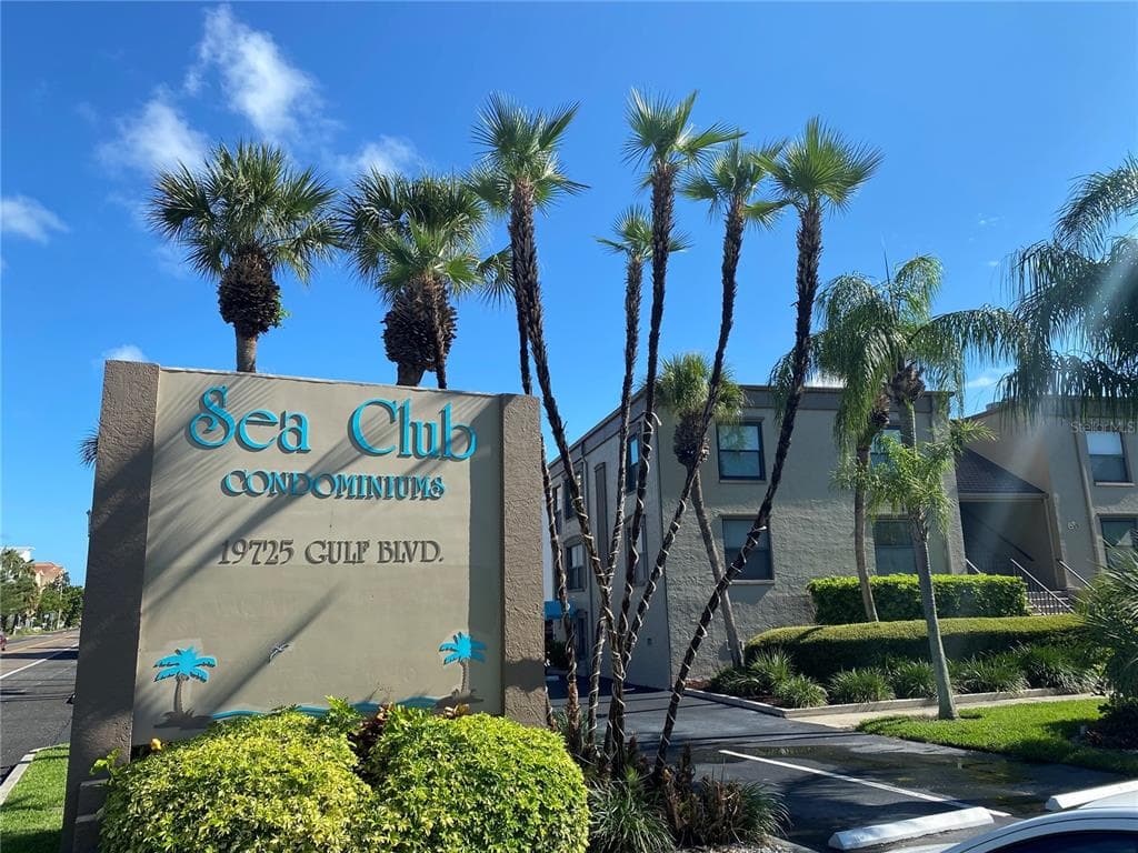 19725 GULF BOULEVARD UNIT 52 INDIAN SHORES, FL 33785