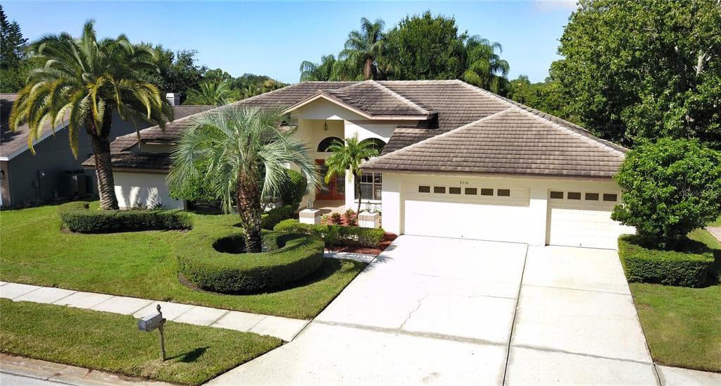 3210 VALEMOOR DRIVE