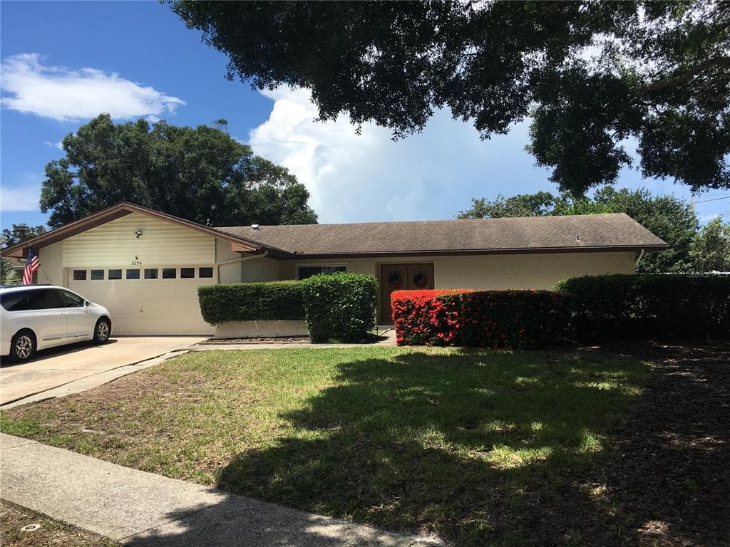 3256 FOX HILL DRIVE