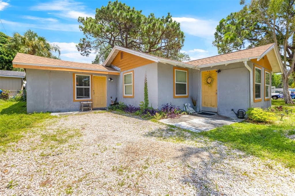 1757 CREEK LANE LARGO, FL 33774