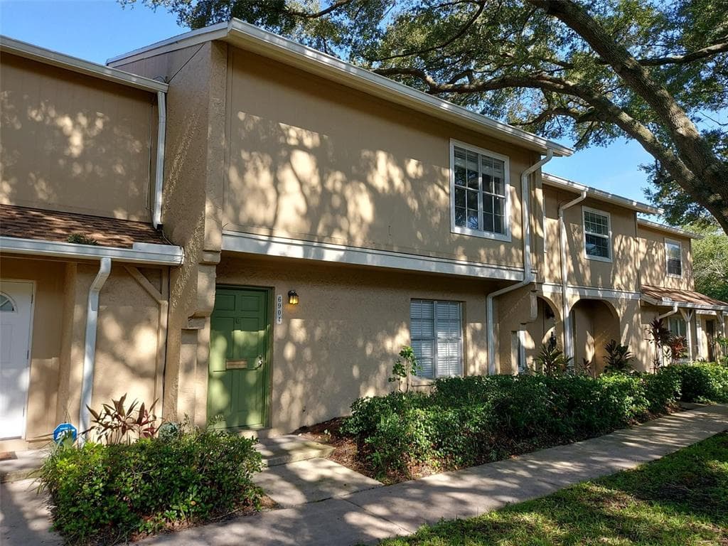 6904 SOLEDAD COURT TAMPA, FL 33615
