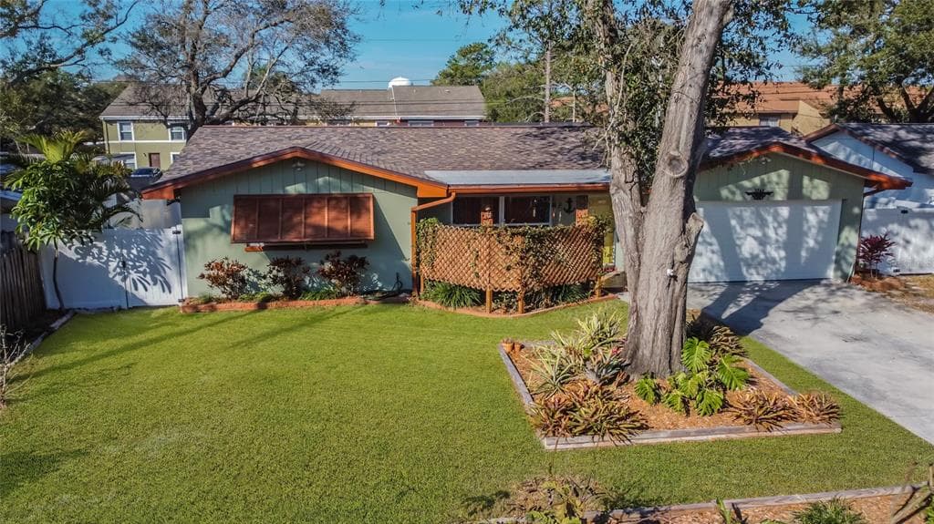 1742 SHARONDALE DRIVE CLEARWATER, FL 33755