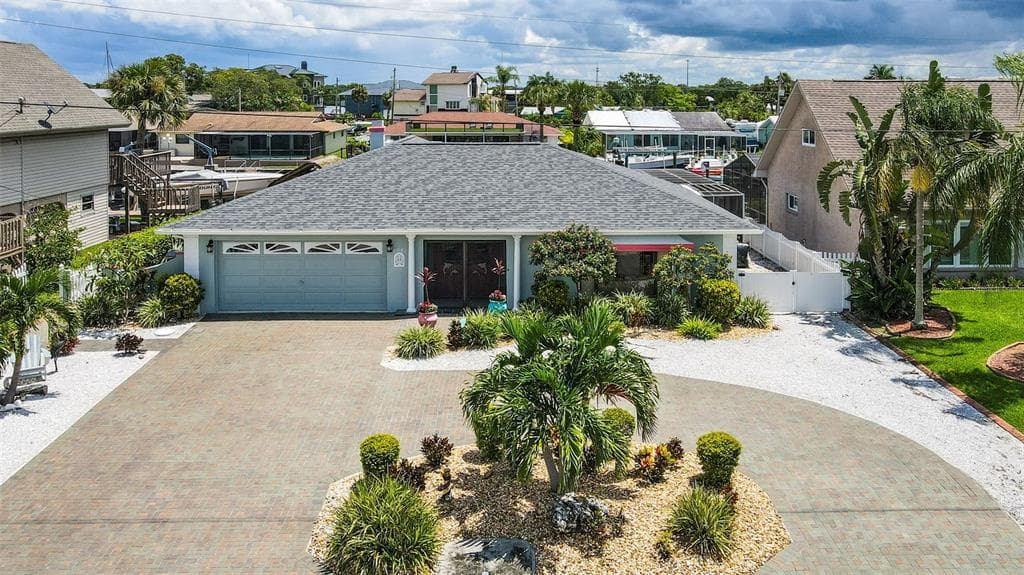 8042 BRIGHTON DRIVE PORT RICHEY, FL 34668