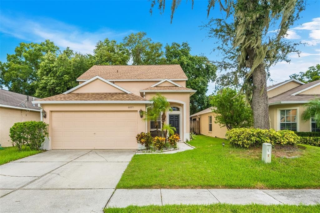 6021 LANSHIRE DR TAMPA, FL 33634