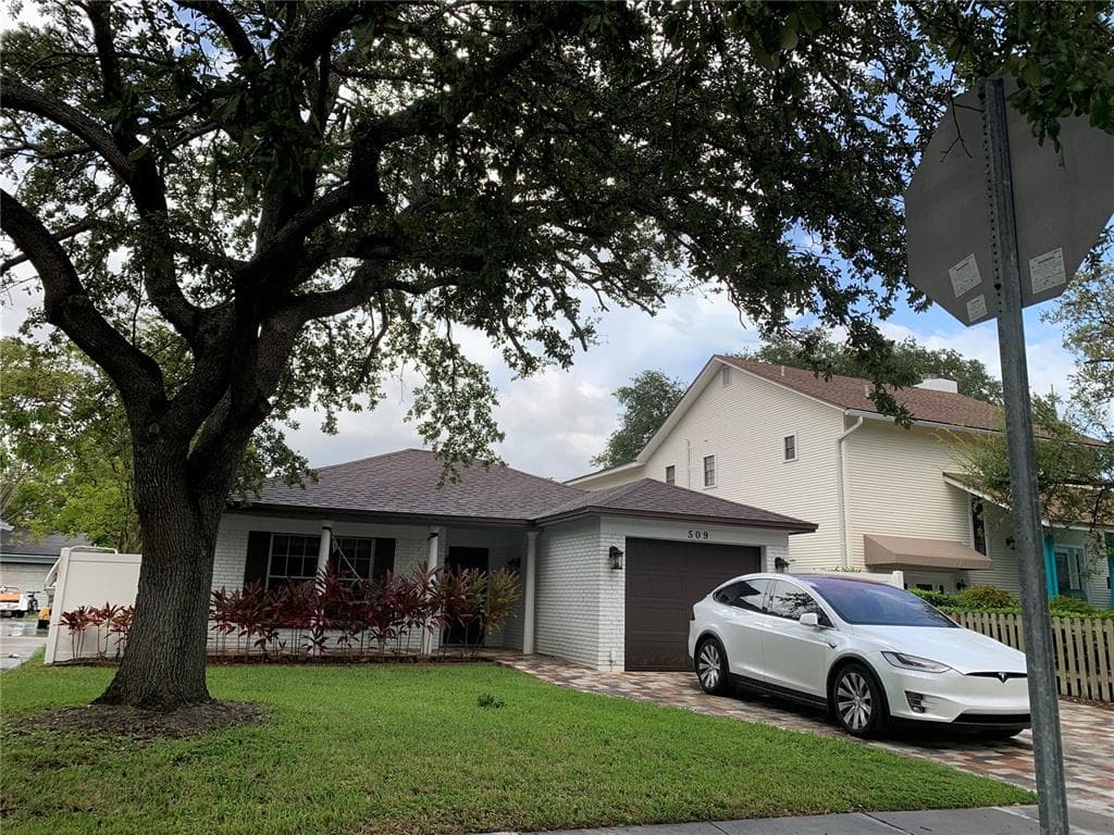 509 DANUBE AVENUE TAMPA, FL 33606