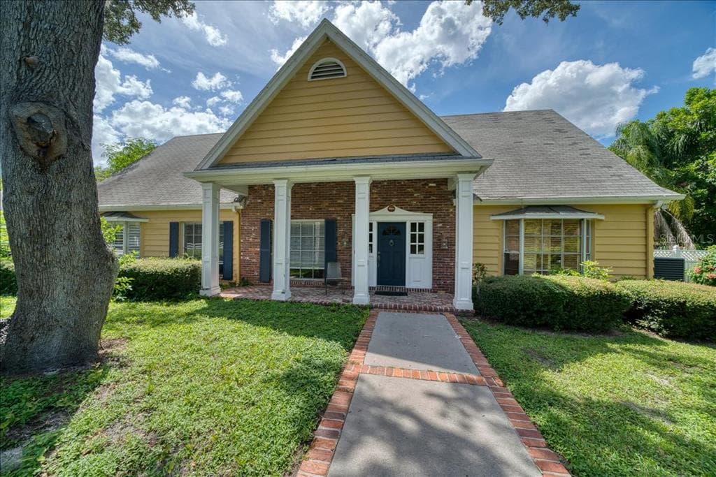 14195 SIESTA ROAD LARGO, FL 33774