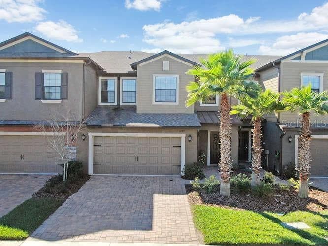 3289 GENTLE DELL COURT UNIT 3289 WESLEY CHAPEL, FL 33543