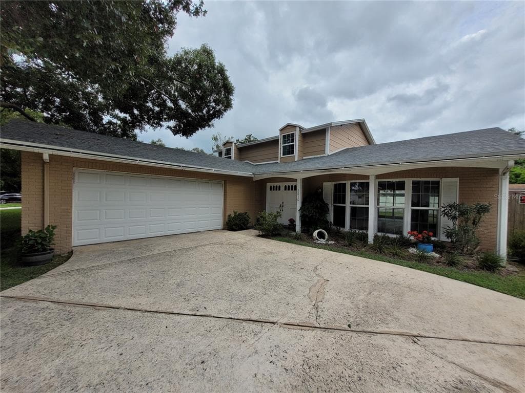 6910 SHADY PLACE TAMPA, FL 33634