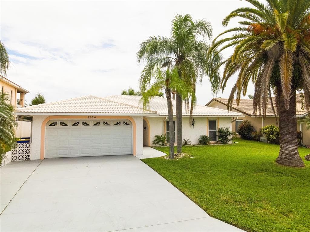5024 GLENN DRIVE NEW PORT RICHEY, FL 34652