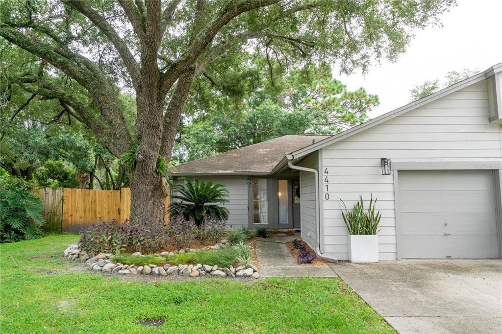 4410 ROCKCREST CIRCLE TAMPA, FL 33624