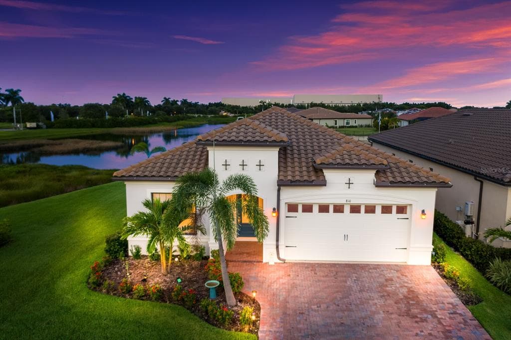 810 16TH AVENUE E PALMETTO, FL 34221