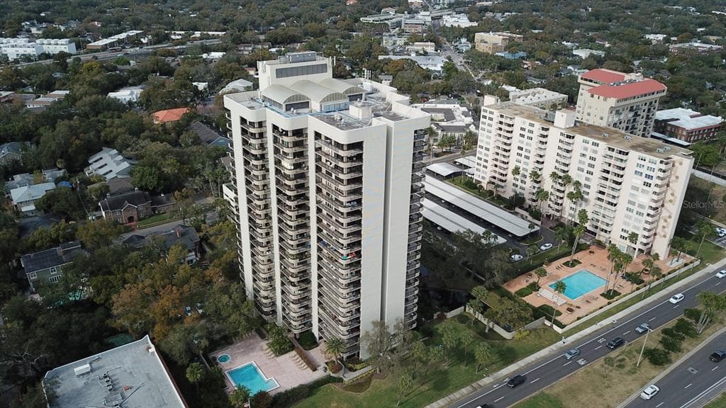 2413 BAYSHORE BOULEVARD UNIT 1404 TAMPA, FL 33629