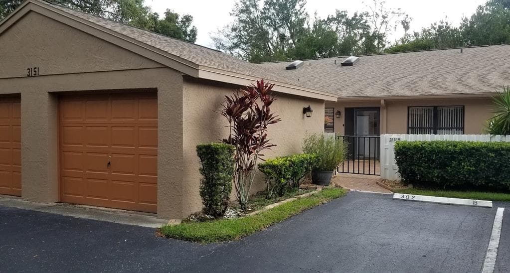 3151 CHARTER CLUB DRIVE UNIT B TARPON SPRINGS, FL 34688