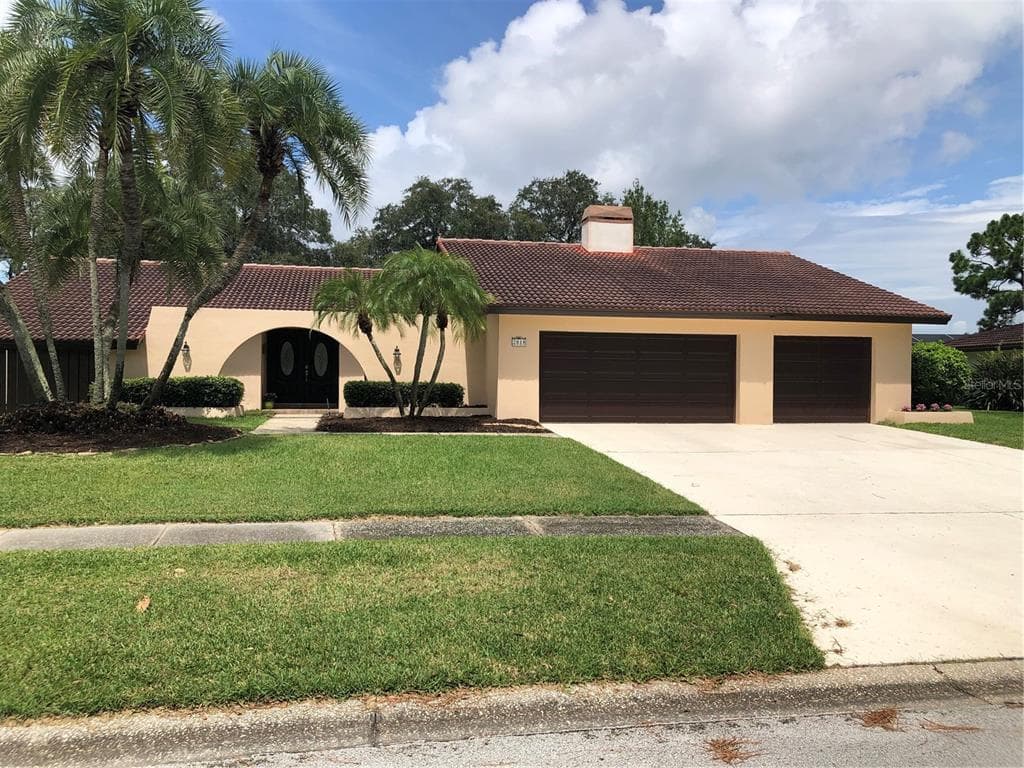 2818 MEADOW HILL DRIVE N CLEARWATER, FL 33761