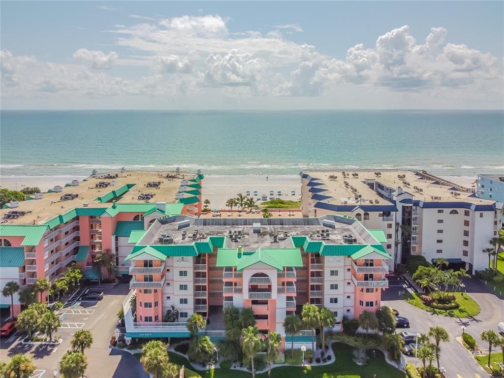 18400 GULF BOULEVARD UNIT 2105 INDIAN SHORES, FL 33785
