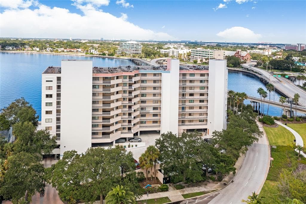 2 ADALIA AVENUE UNIT 801 TAMPA, FL 33606
