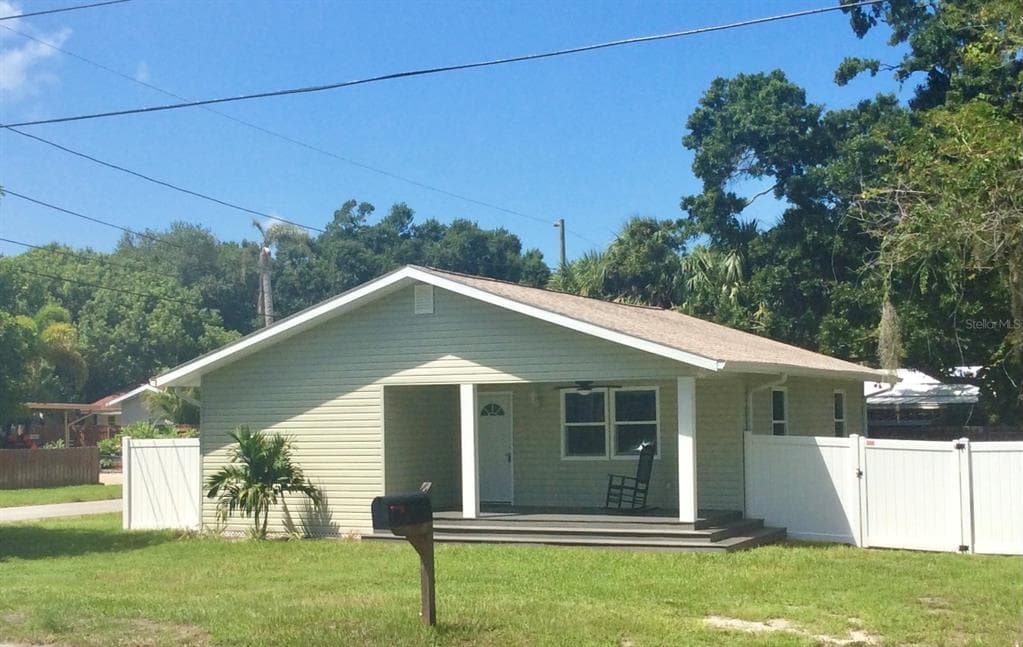 401 DEMPSEY ROAD PALM HARBOR, FL 34683