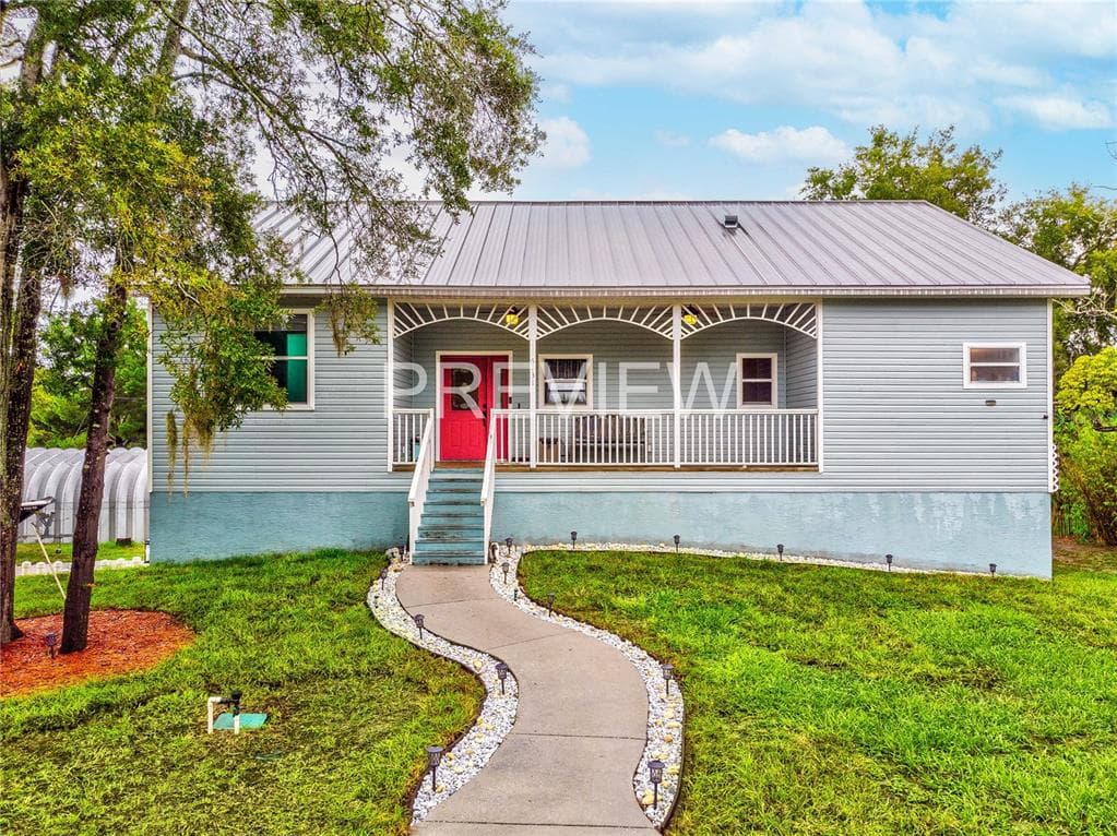6131 CENTRAL AVENUE NEW PORT RICHEY, FL 34653
