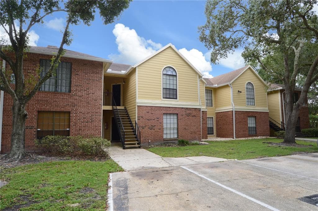 8764 MALLARD RESERVE DRIVE UNIT 201 TAMPA, FL 33614