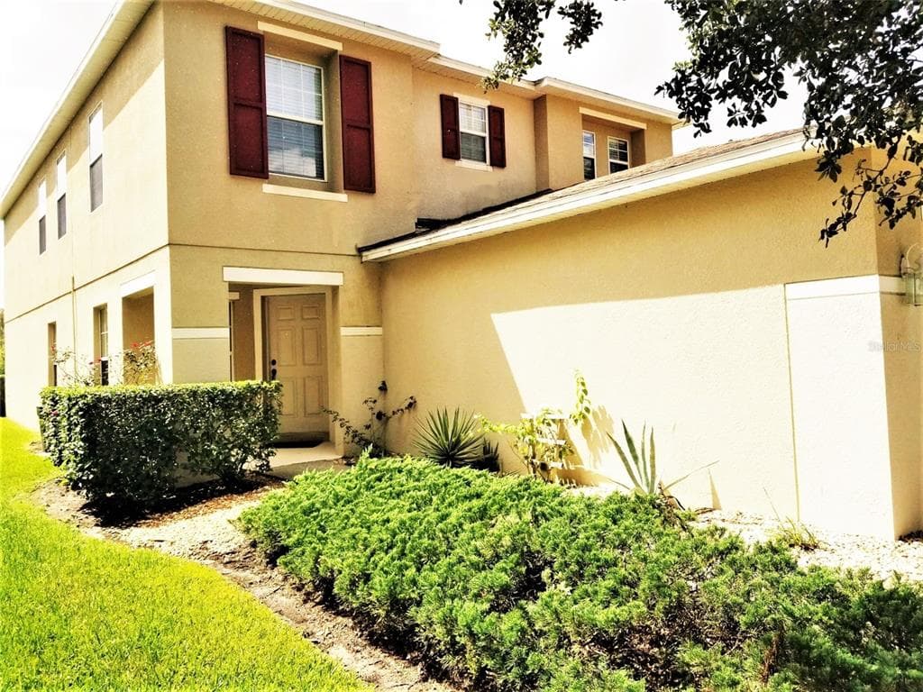 19718 TIMBERBLUFF DRIVE