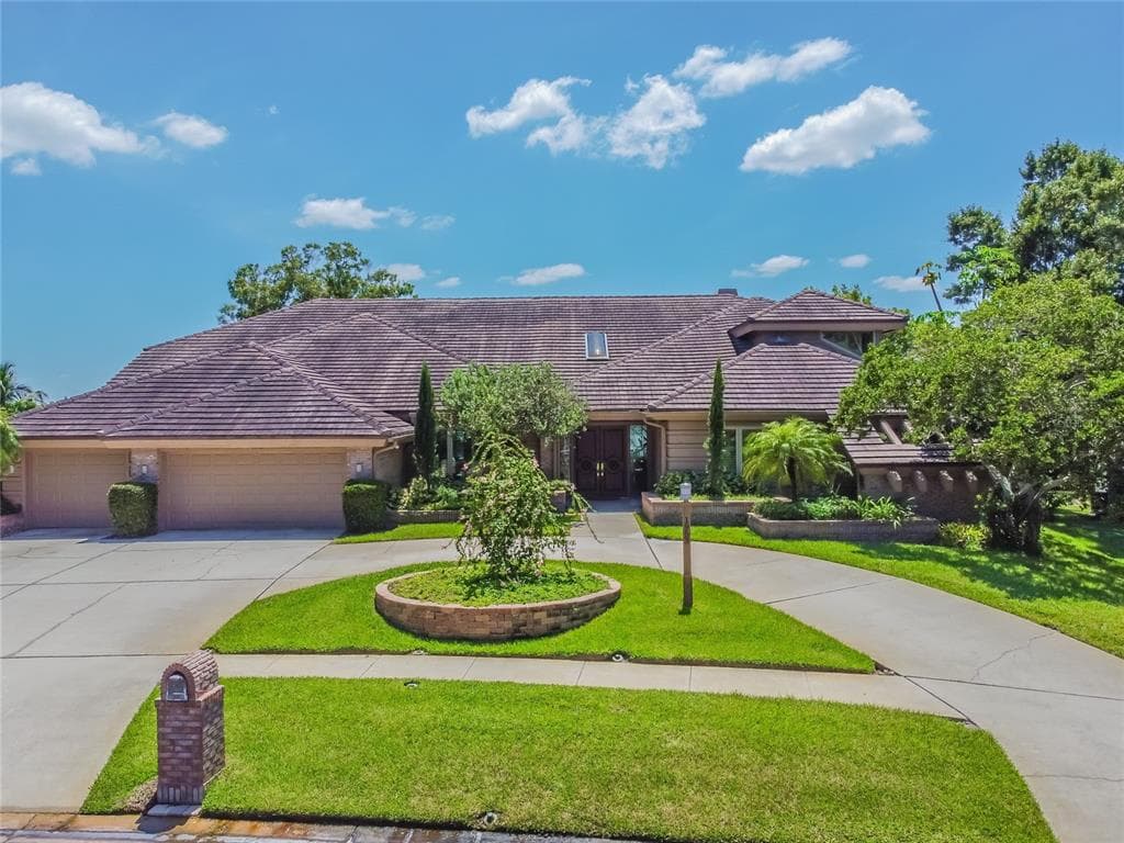 1953 COVE LANE