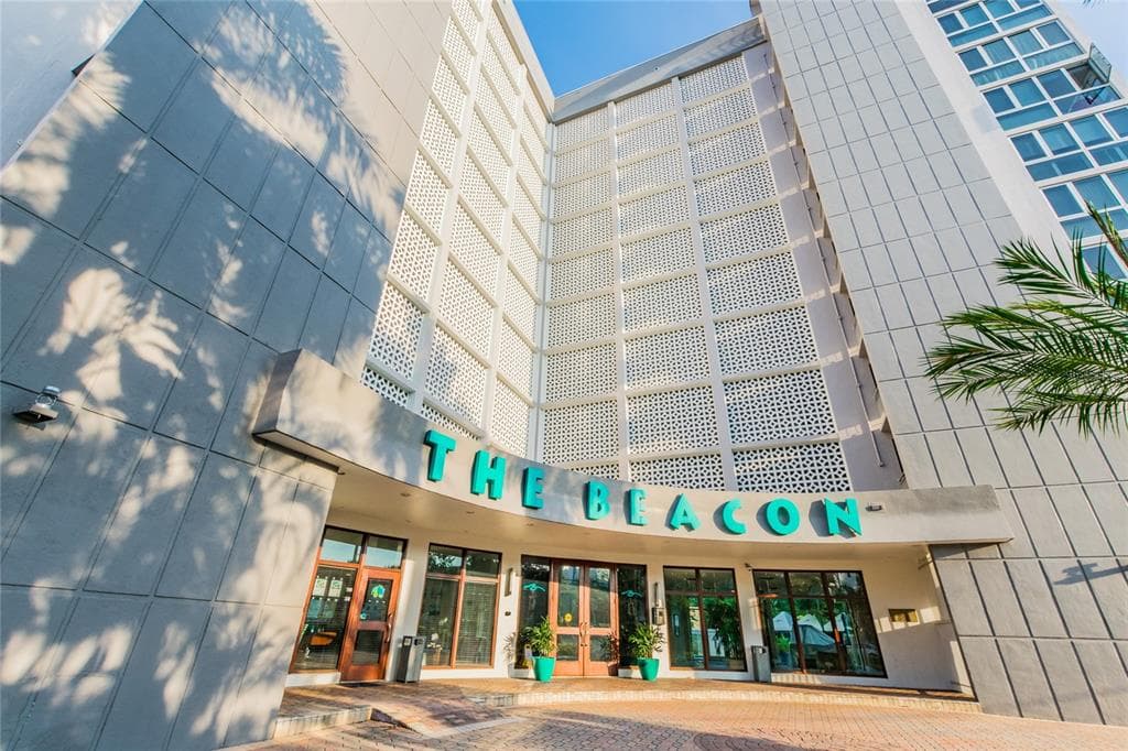 470 3RD STREET S UNIT 102 ST PETERSBURG, FL 33701
