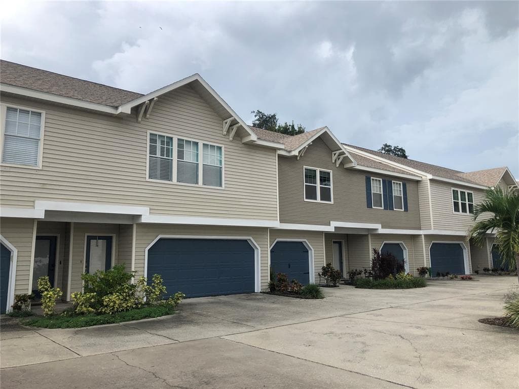 2900 W AZEELE STREET UNIT H TAMPA, FL 33609