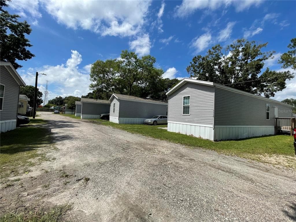 5123 E BROADWAY AVENUE TAMPA, FL 33619