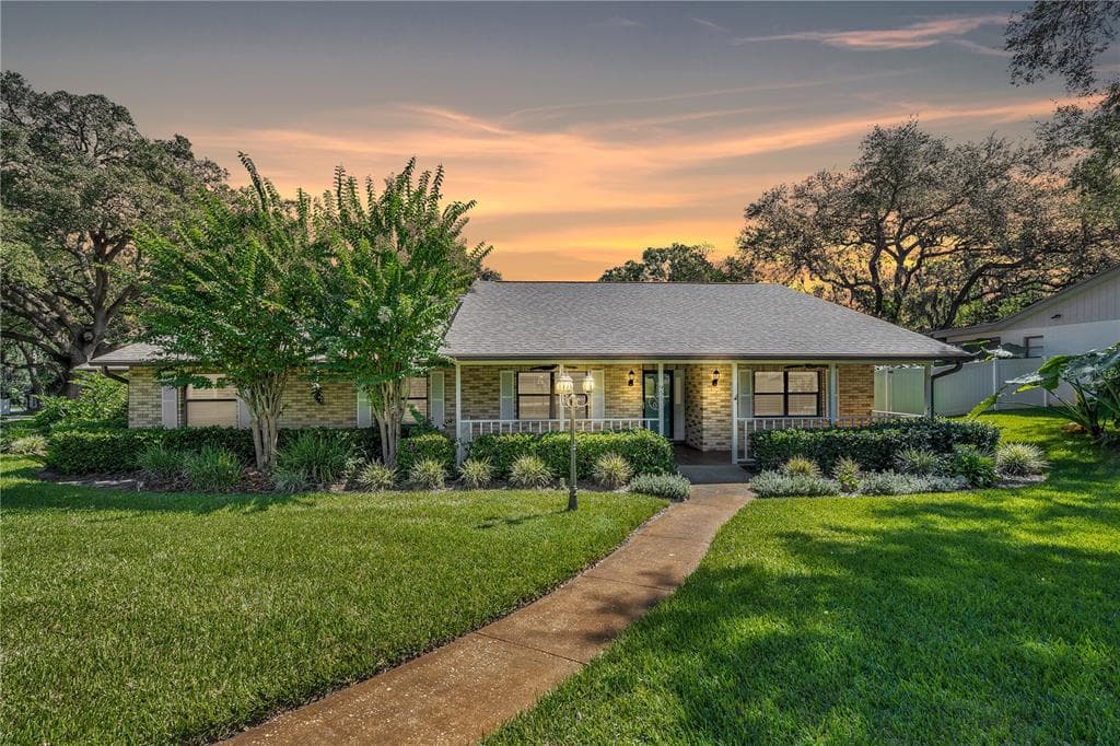 955 LAKE FOREST ROAD