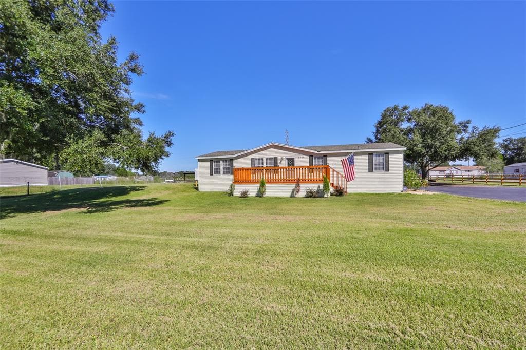 1914 E KNIGHTS GRIFFIN ROAD