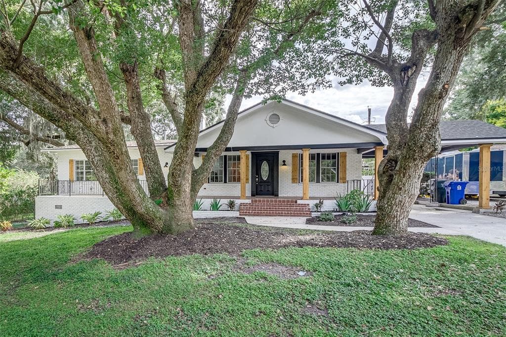 709 PARKVIEW PLACE LAKELAND, FL 33805