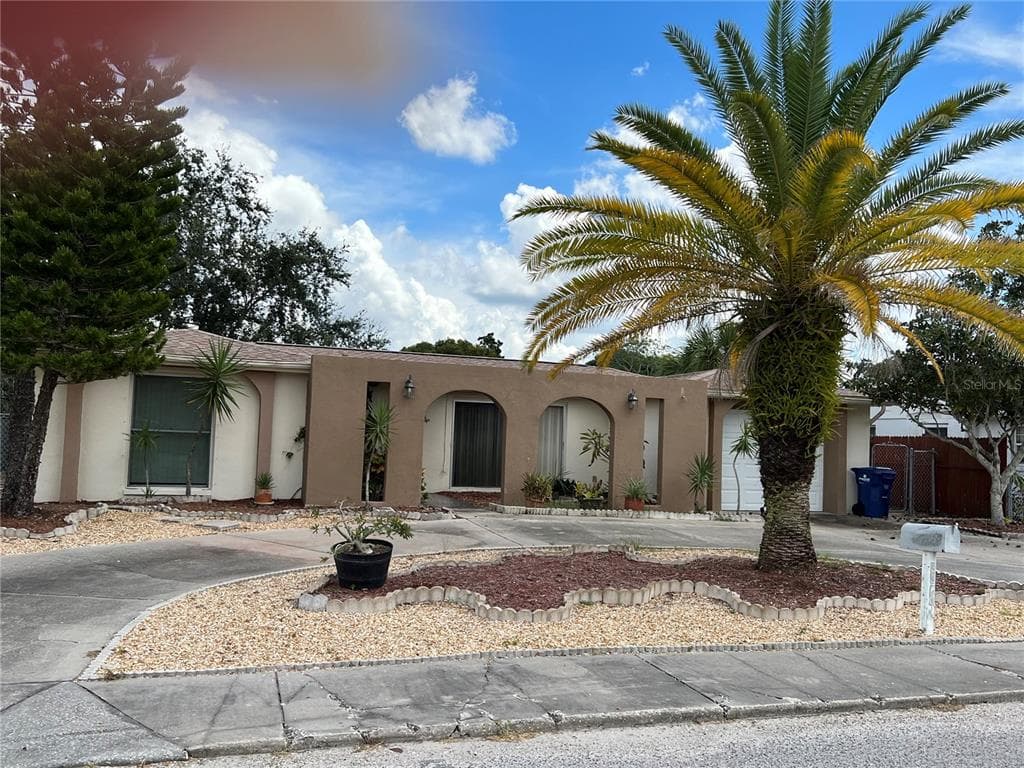 3320 COLUMBUS DRIVE