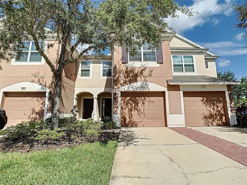 2625 REDFORD WAY WESLEY CHAPEL, FL 33544