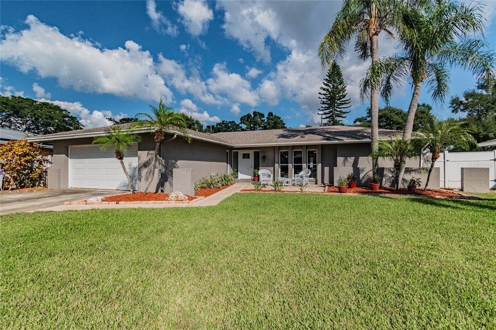 9759 135TH WAY SEMINOLE, FL 33776