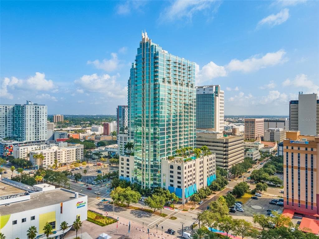 777 N ASHLEY DRIVE UNIT 812 TAMPA, FL 33602