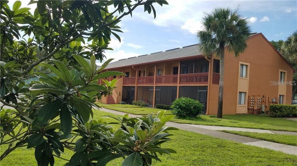 20853 HAULOVER COVE UNIT A4 LUTZ, FL 33558