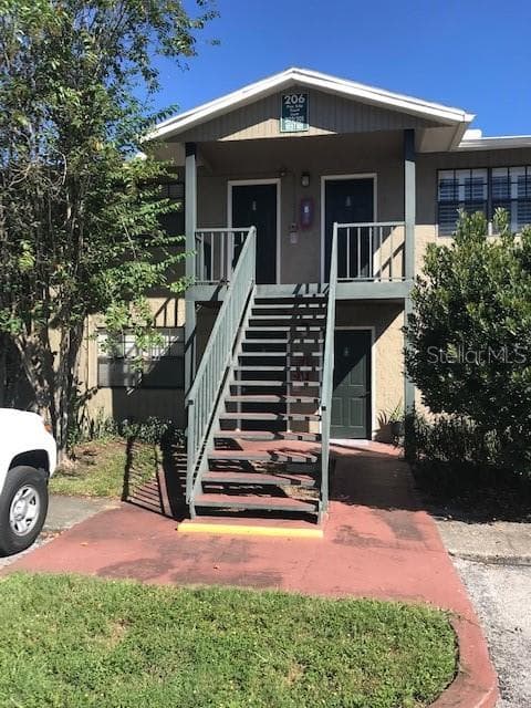 206 PINE TULIP COURT UNIT 202 TAMPA, FL 33612