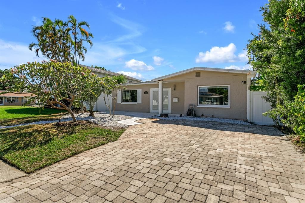 4810 CHANCELLOR STREET NE ST PETERSBURG, FL 33703