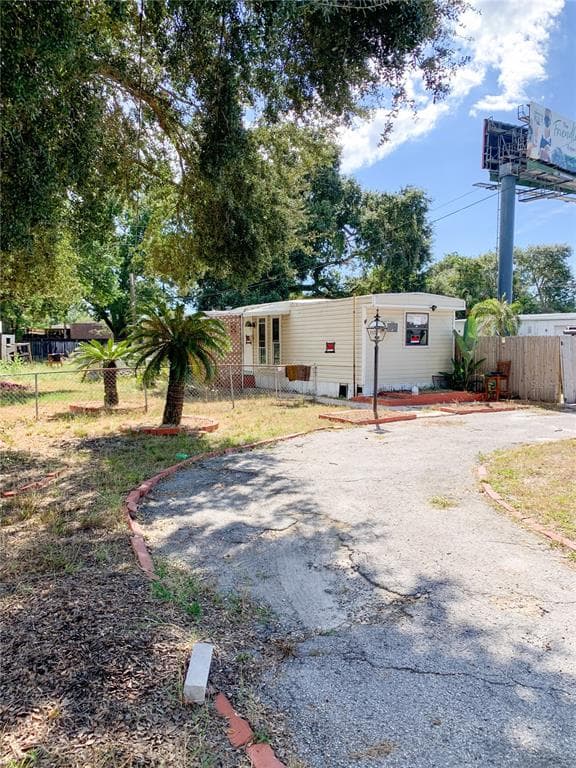 2437 HIGHLAND ACRES DRIVE